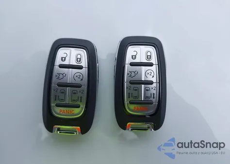 2022 Chrysler Pacifica Touring L из США, поврежденный, VIN 2C4RC1BG9NR212875